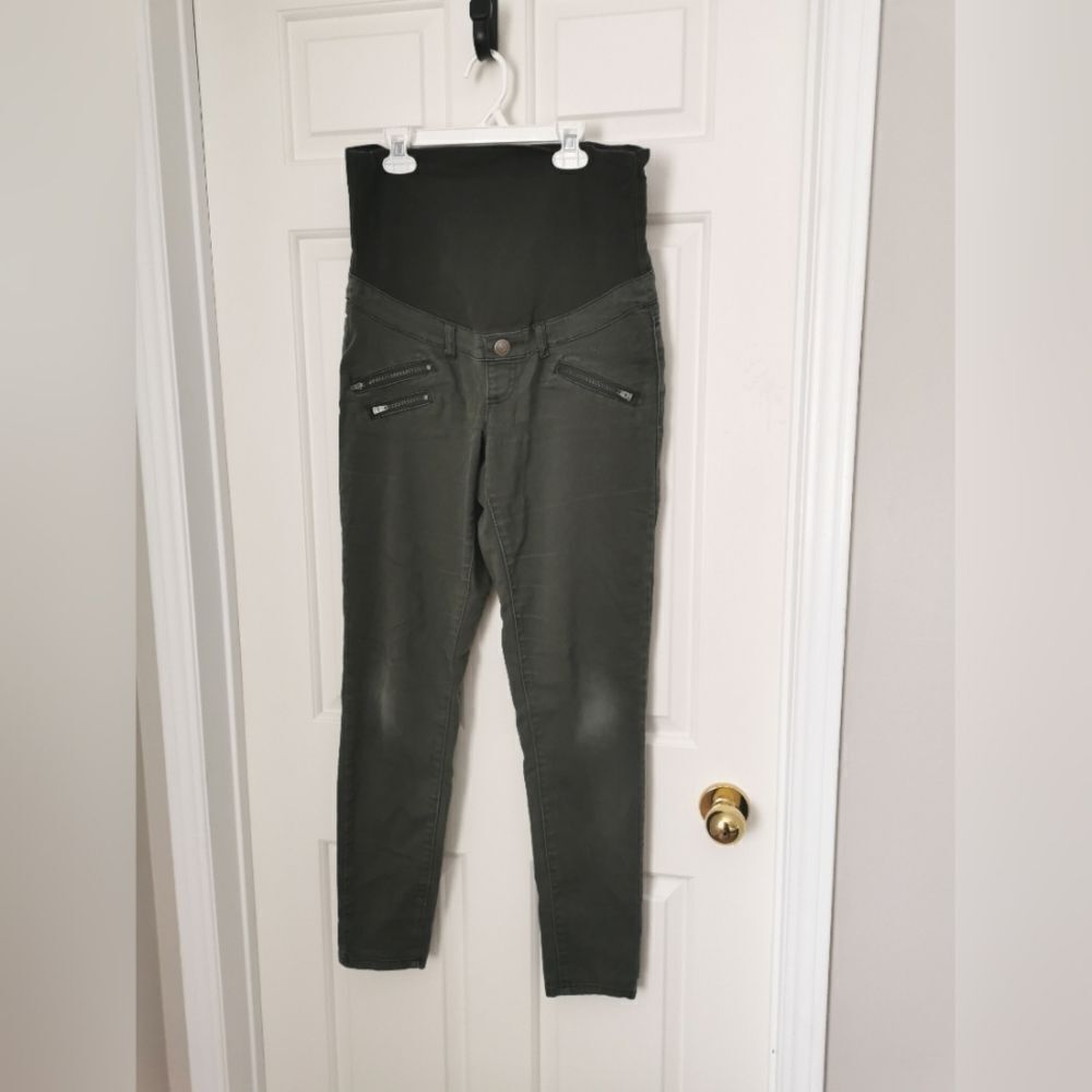 Thyme maternity jeans size M